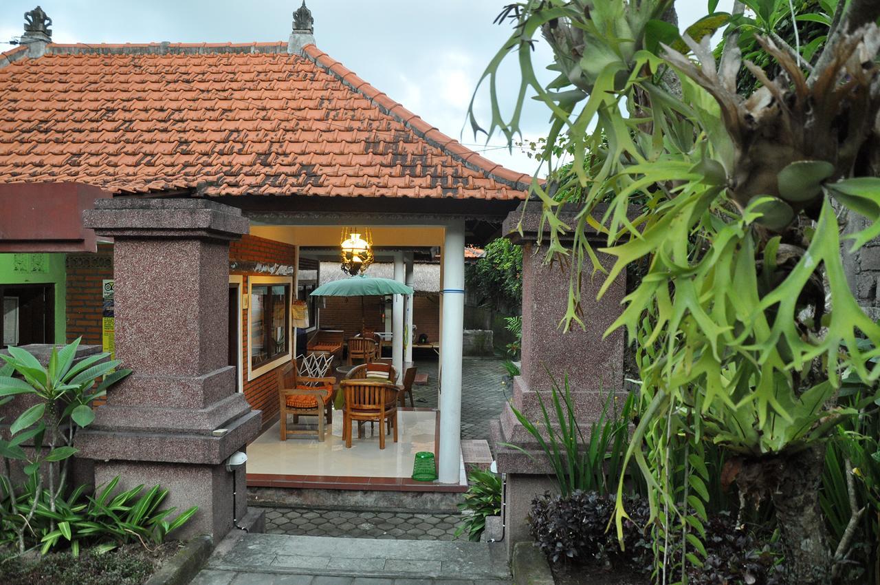 Soni Backpacker House Hostel Ubud Exterior foto